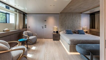 Gallery Item 16