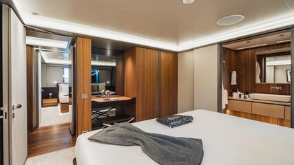 Gallery Item 19