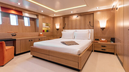 Gallery Item 19