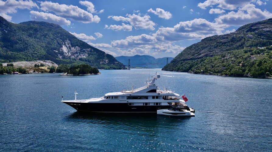 NORA Yacht Charter Price - Icon Yachts Luxury Yacht Charter