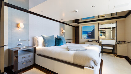 Gallery Item 17