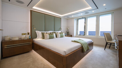 Gallery Item 16