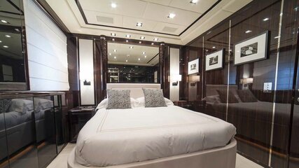 Gallery Item 17