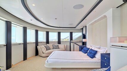 Gallery Item 17