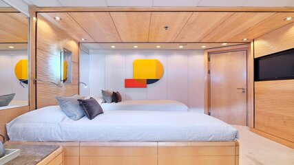 Gallery Item 25